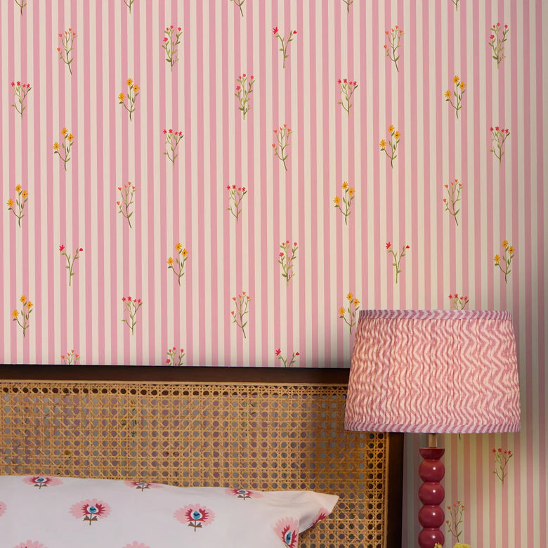 Ditsy Jane Wallpaper in Sugar Pink