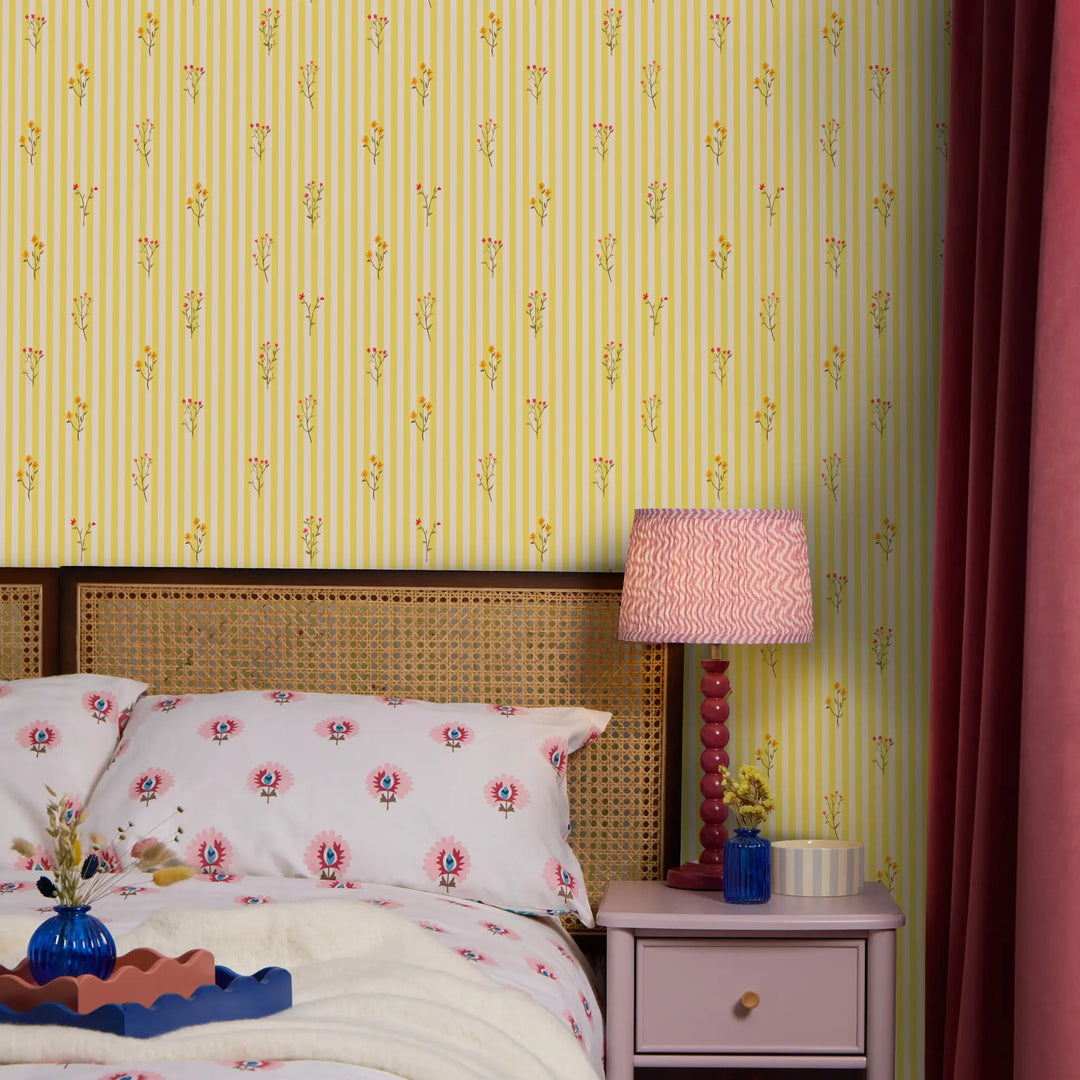Ditsy Jane Wallpaper in Buttercream