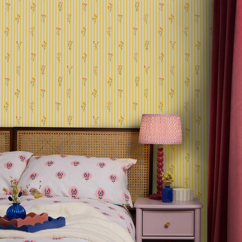 Ditsy Jane Wallpaper in Buttercream