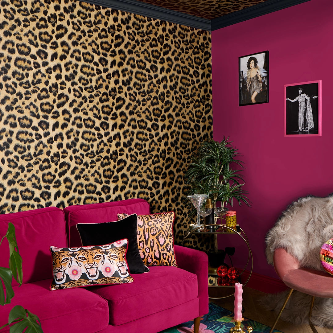 Fur-real Leopard Wallpaper in Margay Black and Ocelot Brown