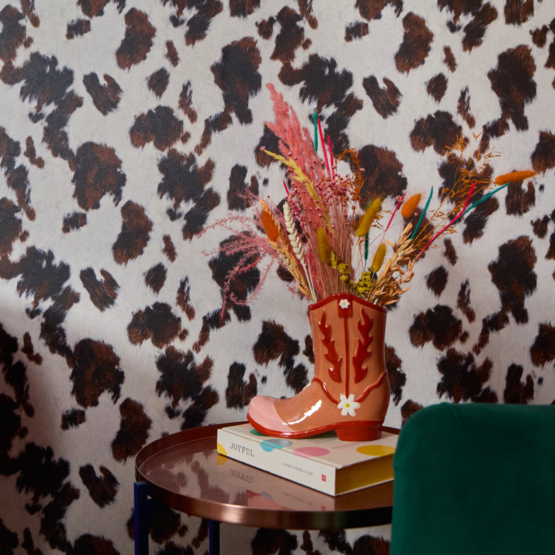 Rodeo Gaga Wallpaper in Bronco Brown, Boot Black & Western White