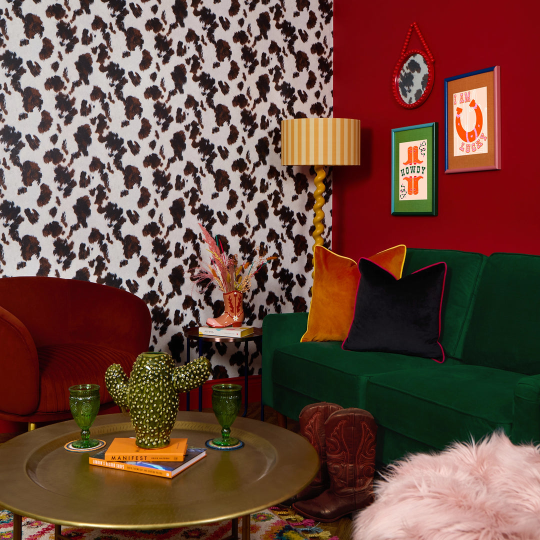 Rodeo Gaga Wallpaper in Bronco Brown, Boot Black & Western White