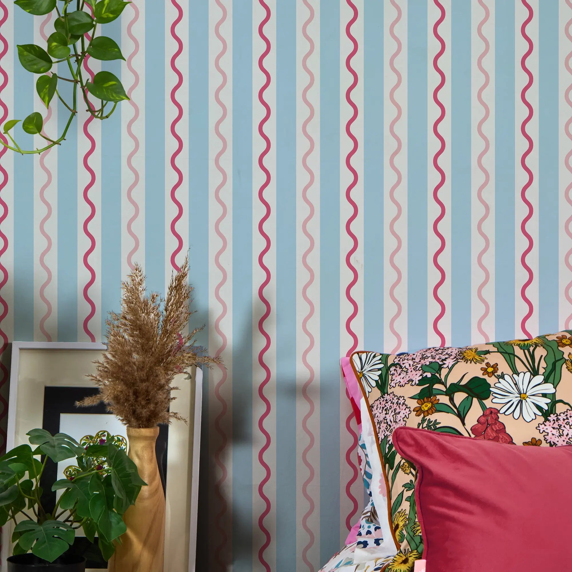 Straight and Wiggle Wallpaper in Sky Blue and Hot Pink